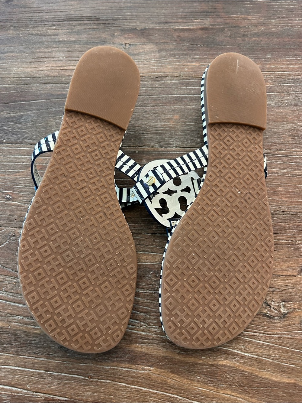 Tory Burch Miller Stripe Jelly Sandals Navy White Logo Thong Size 8M NWOT - Picture 10 of 11